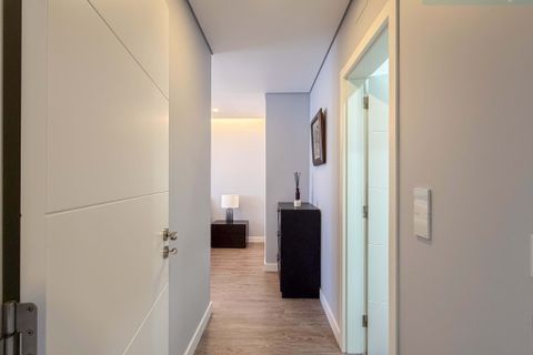 Lejlighed i Amadora, Lisbon, Amadora - € 650.000 | Ref: L2026380 - foto 12