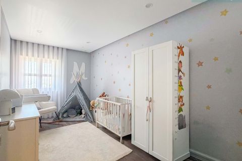 Lejlighed i Amadora, Lisbon, Amadora - € 650.000 | Ref: L2026380 - foto 20