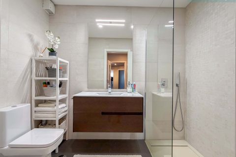 Lejlighed i Amadora, Lisbon, Amadora - € 650.000 | Ref: L2026380 - foto 22