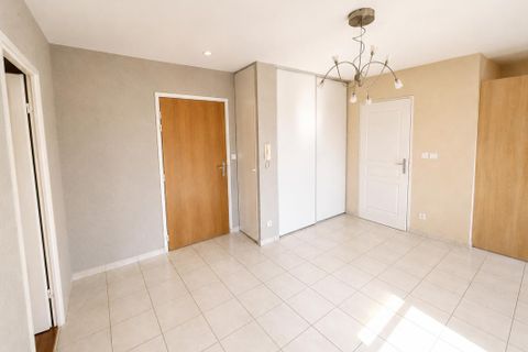 Apartament a Dijon, Cote-d'Or, Dijon - € 625/mes | Ref: EB-5329 - foto 4