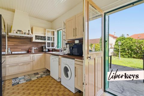 Villa i Orly, Val-de-Marne, Orly - € 439.000 | Ref: DOM10568 - foto 2