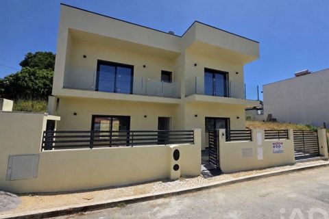 Byhus i Almada, Setubal, Almada - € 720.000 | Ref: 937218 - foto 1