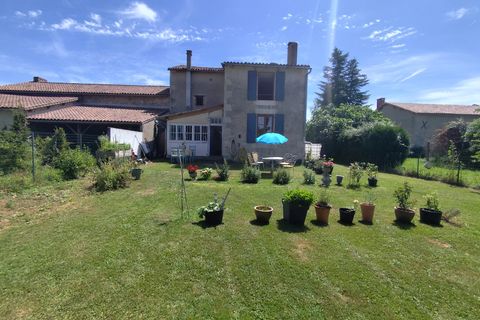 Landsbyhus i Civray, Vienne, Civray - € 178.200 | Ref: BVI84487 - foto 2