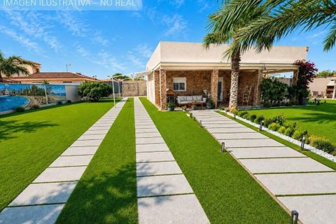 Villa a Torrevieja, Alicante, Torrevieja - € 440.000 | Ref: AM-02277/8919 - foto 3