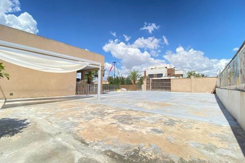 Villa a Torrevieja, Alicante, Torrevieja - € 440.000 | Ref: AM-02277/8919 - foto 6