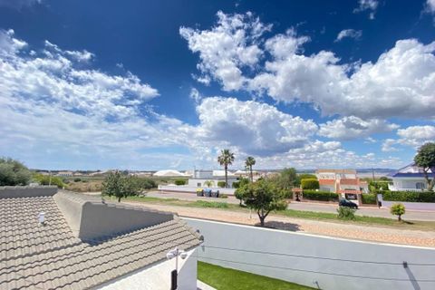 Villa a Torrevieja, Alicante, Torrevieja - € 440.000 | Ref: AM-02277/8919 - foto 7