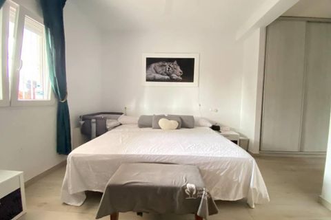 Villa a Torrevieja, Alicante, Torrevieja - € 440.000 | Ref: AM-02277/8919 - foto 14
