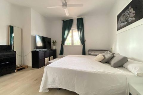 Villa a Torrevieja, Alicante, Torrevieja - € 440.000 | Ref: AM-02277/8919 - foto 15