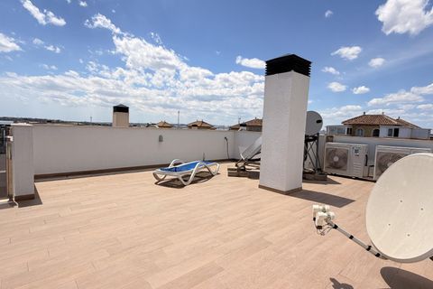 Villa a Torrevieja, Alicante, Torrevieja - € 559.000 | Ref: 35884 - foto 44