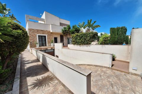 Villa a Torrevieja, Alicante, Torrevieja - € 850.000 | Ref: 35835 - foto 4