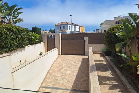 Villa a Torrevieja, Alicante, Torrevieja - € 850.000 | Ref: 35835 - foto 6