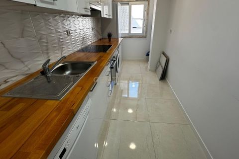 Lejlighed i Amadora, Lisbon, Amadora - € 265.000 | Ref: C0221-03896 - foto 3