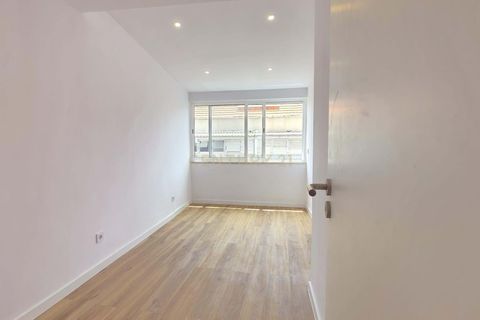 Lejlighed i Queluz, Lisbon, Queluz - € 267.000 | Ref: C0221-03897 - foto 13
