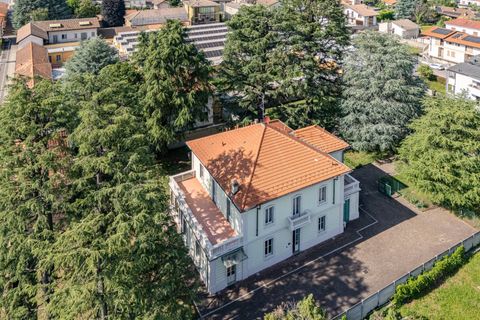 Villa i Monza, Monza and Brianza, Monza - € 1.650.000 | Ref: CBI154-3138-114 - foto 1