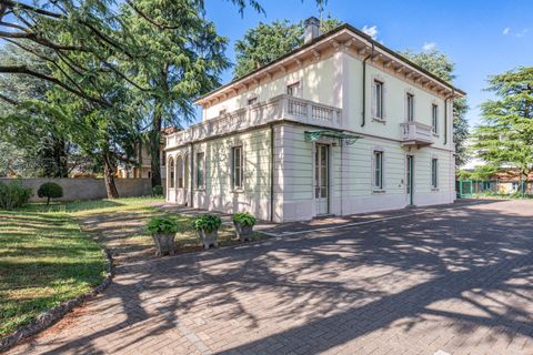 Villa i Monza, Monza and Brianza, Monza - € 1.650.000 | Ref: CBI154-3138-114 - foto 2