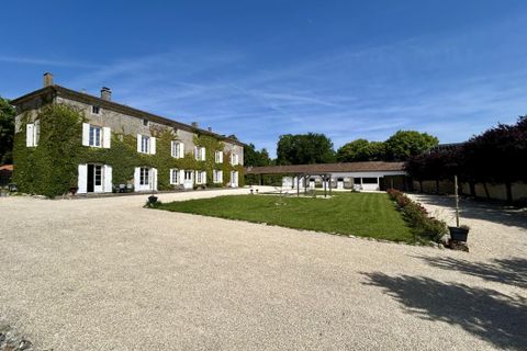 Villa a Aigre, Charente, Aigre - € 780.000 | Ref: 46_JLY-0026330 - foto 2