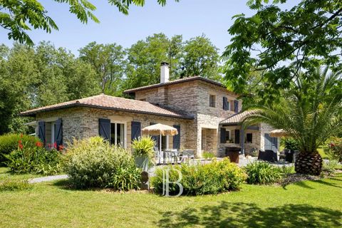 Villa a Urrugne, Pyrenees-Atlantiques, Urrugne - € 1.378.000 | Ref: M1887 - foto 2