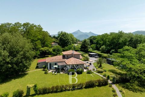 Villa a Urrugne, Pyrenees-Atlantiques, Urrugne - € 1.378.000 | Ref: M1887 - foto 6
