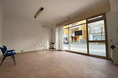 L'establiment comercial a Caorle, Venice, Caorle - € 750/mes | Ref: GBcom06 - foto 4