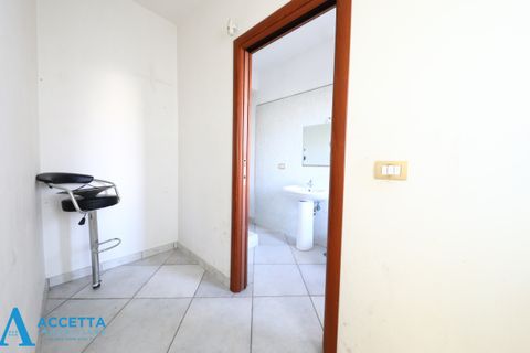 Erhvervsejendom i Taranto, Taranto, Taranto - € 145.000 | Ref: 145 - foto 6