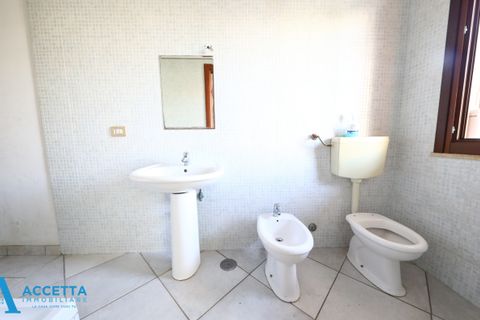 Erhvervsejendom i Taranto, Taranto, Taranto - € 145.000 | Ref: 145 - foto 7