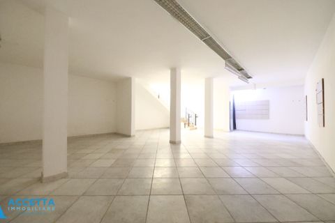 Erhvervsejendom i Taranto, Taranto, Taranto - € 145.000 | Ref: 145 - foto 11