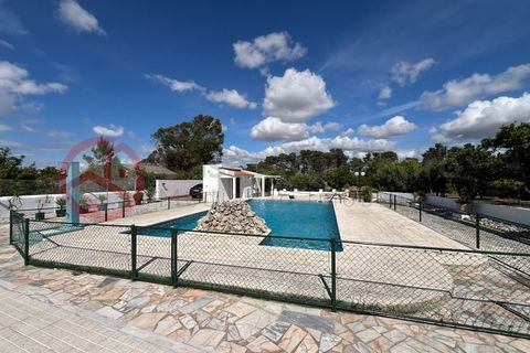 Villa i Quinta do Conde, Setubal, Quinta do Conde - € 750.000 | Ref: 4971JC4 - foto 2