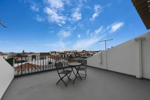 Villa i Ponta Delgada, Sao Miguel, Ponta Delgada - € 1.200.000 | Ref: C0276-02770 - foto 1