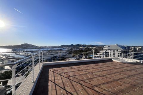 Penthouse i Ibiza, Ibiza, Ibiza - € 3 150 000 | Ref: Ático con solárium privado en Paseo Marítimo - foto 9