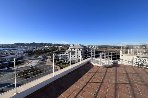 Penthouse i Ibiza, Ibiza, Ibiza - € 3 150 000 | Ref: Ático con solárium privado en Paseo Marítimo - foto 11