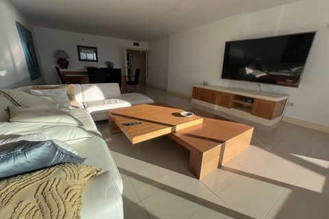 Penthouse i Ibiza, Ibiza, Ibiza - € 3 150 000 | Ref: Ático con solárium privado en Paseo Marítimo - foto 14