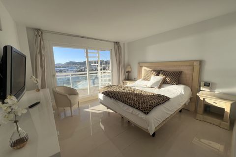 Penthouse i Ibiza, Ibiza, Ibiza - € 3 150 000 | Ref: Ático con solárium privado en Paseo Marítimo - foto 23