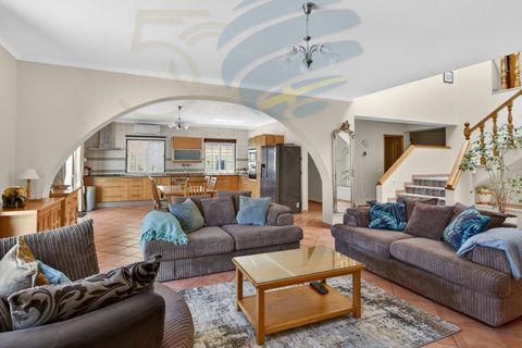 Villa i Carvoeiro, Faro, Carvoeiro - € 1.100.000 | Ref: ALG2419 - foto 8
