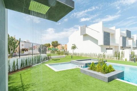 Bungalou a Torrevieja, Alicante, Torrevieja - € 330.000 | Ref: 467005__COMPLEX__240/13477 - foto 4