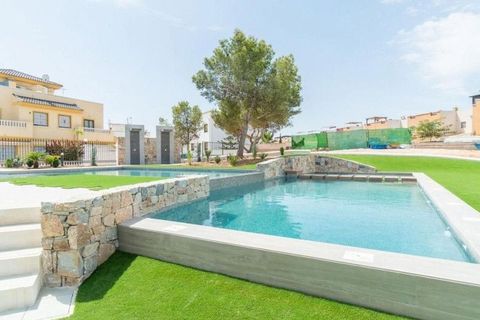 Bungalou a Torrevieja, Alicante, Torrevieja - € 330.000 | Ref: 467005__COMPLEX__240/13477 - foto 9
