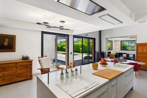 Villa i Valbonne, Alpes-Maritimes, Valbonne - € 2.390.000 | Ref: HH-16178433 - foto 3