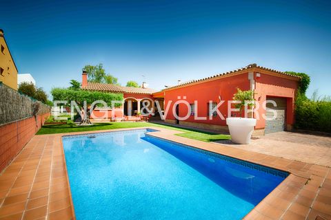 Villa a Navata, Gerona, Navata - € 850.000 | Ref: W-04A6MF - foto 1