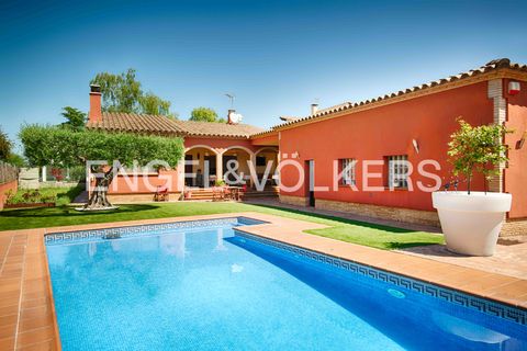 Villa a Navata, Gerona, Navata - € 850.000 | Ref: W-04A6MF - foto 2