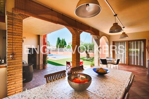Villa a Navata, Gerona, Navata - € 850.000 | Ref: W-04A6MF - foto 8