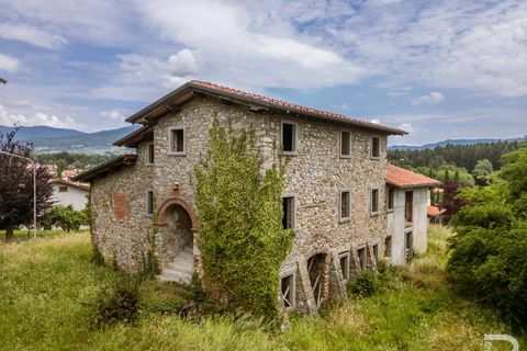 Farm hus i Bibbiena, Arezzo, Bibbiena - € 330.000 | Ref: R07232BIRU - foto 1