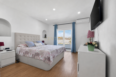 Villa i Seixal, Setubal, Seixal - € 525.000 | Ref: C0364-06009 - foto 16
