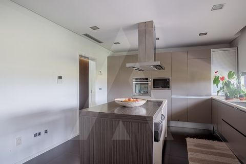 Villa a Estarreja, Aveiro, Estarreja - € 500.000 | Ref: 1012517/26 GL - foto 10