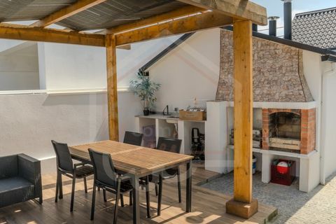 Villa i Aveiro, Aveiro, Aveiro - € 449.000 | Ref: CAS_504 - foto 2