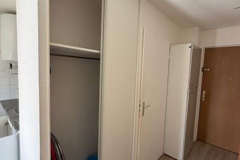 Estudi a Dijon, Cote-d'Or, Dijon - € 490/mes | Ref: 880998 - foto 4