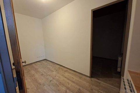 Apartament a Marseille, Bouches-du-Rhone, Marseille - € 710/mes | Ref: 560000 - foto 4