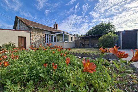 Villa i Saumur, Maine-et-Loire, Saumur - € 155.000 | Ref: 1605 - foto 1