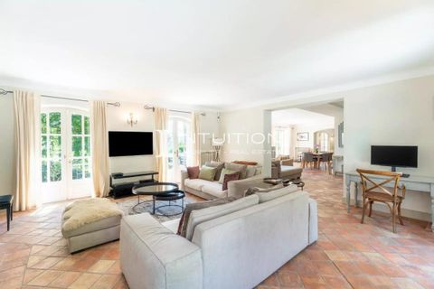 Villa i Mougins, Alpes-Maritimes, Mougins - € 3.580.000 | Ref: getkey_u_533948342 - foto 9