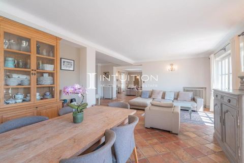 Villa i Mougins, Alpes-Maritimes, Mougins - € 3.580.000 | Ref: getkey_u_533948342 - foto 15