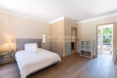 Villa i Mougins, Alpes-Maritimes, Mougins - € 3.580.000 | Ref: getkey_u_533948342 - foto 32