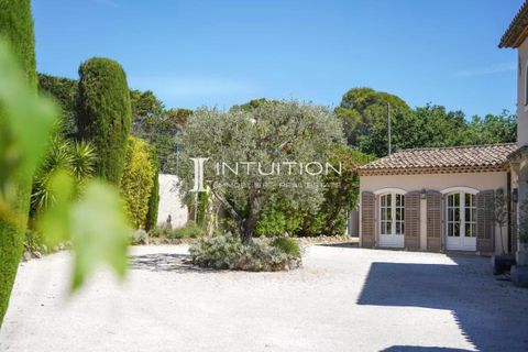 Villa i Mougins, Alpes-Maritimes, Mougins - € 3.580.000 | Ref: getkey_u_533948342 - foto 43
